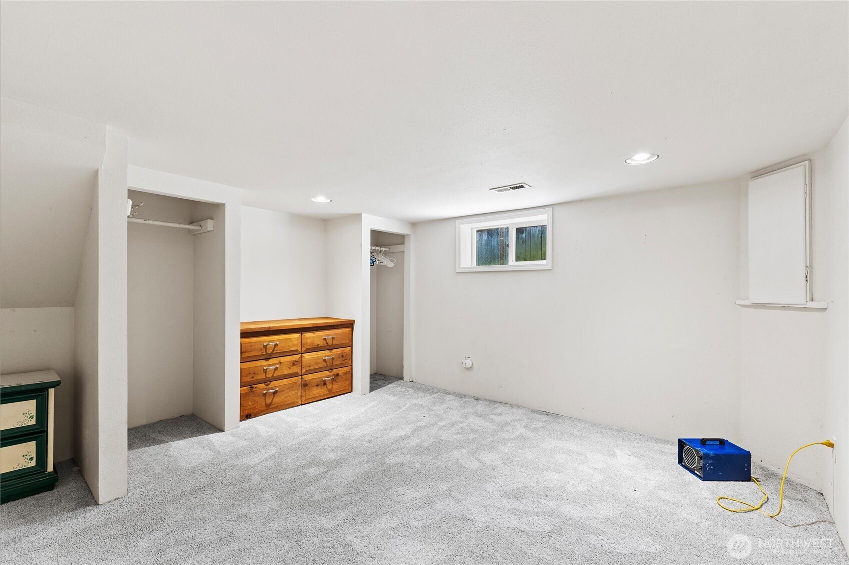 2827 Walnut Street Property Photo 18