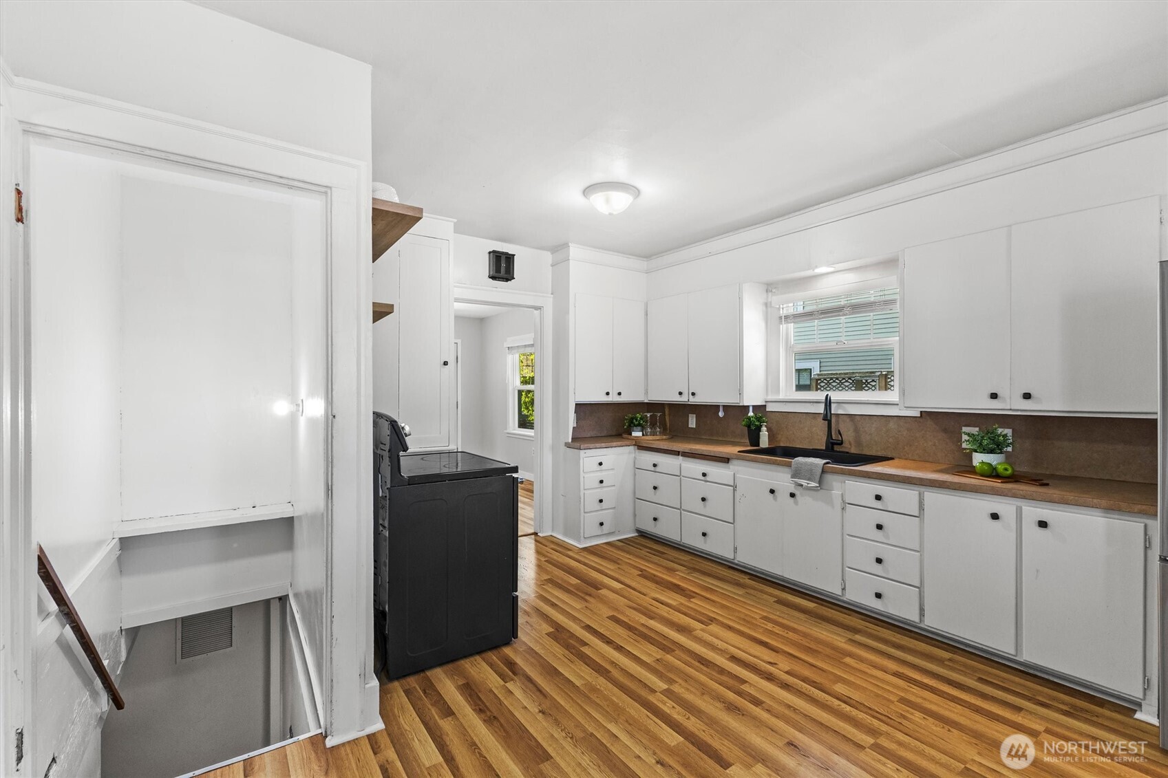 2827 Walnut Street Property Photo 26