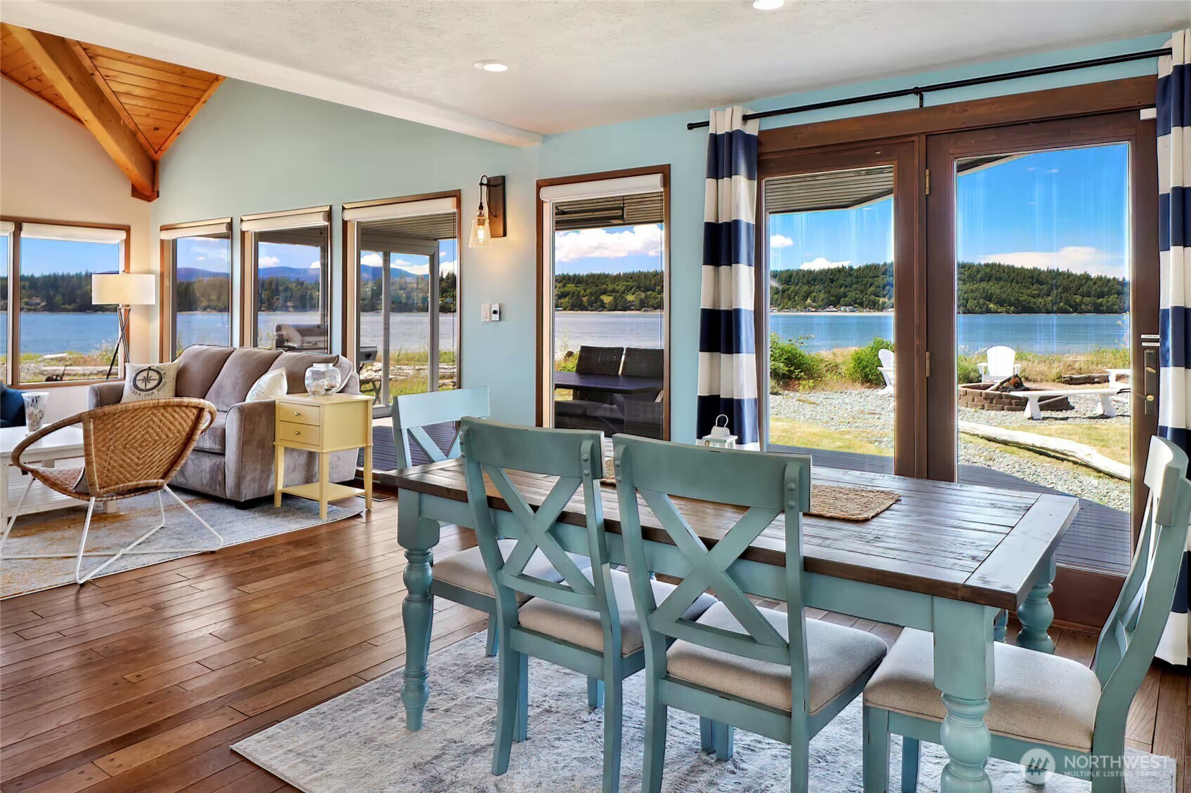2585 Lummi View Drive Property Photo 8