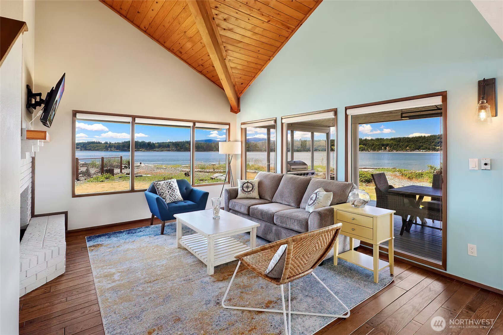 2585 Lummi View Drive Property Photo 9