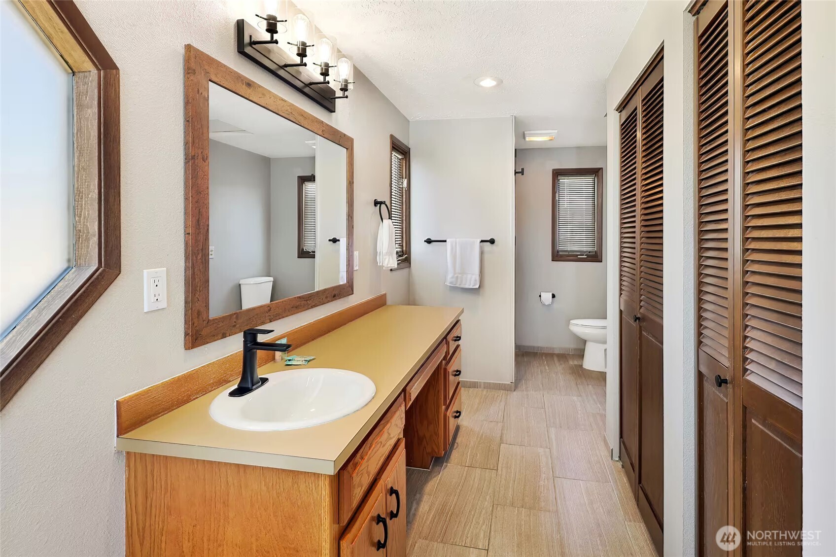 2585 Lummi View Drive Property Photo 17