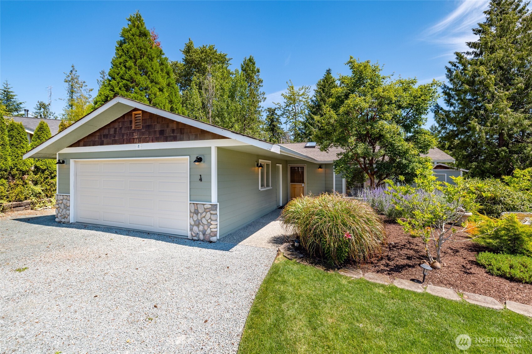 4 Quinault Way Property Photo 8