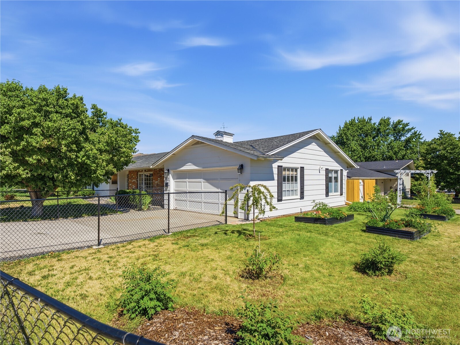 934 Stevens Street Property Photo 4