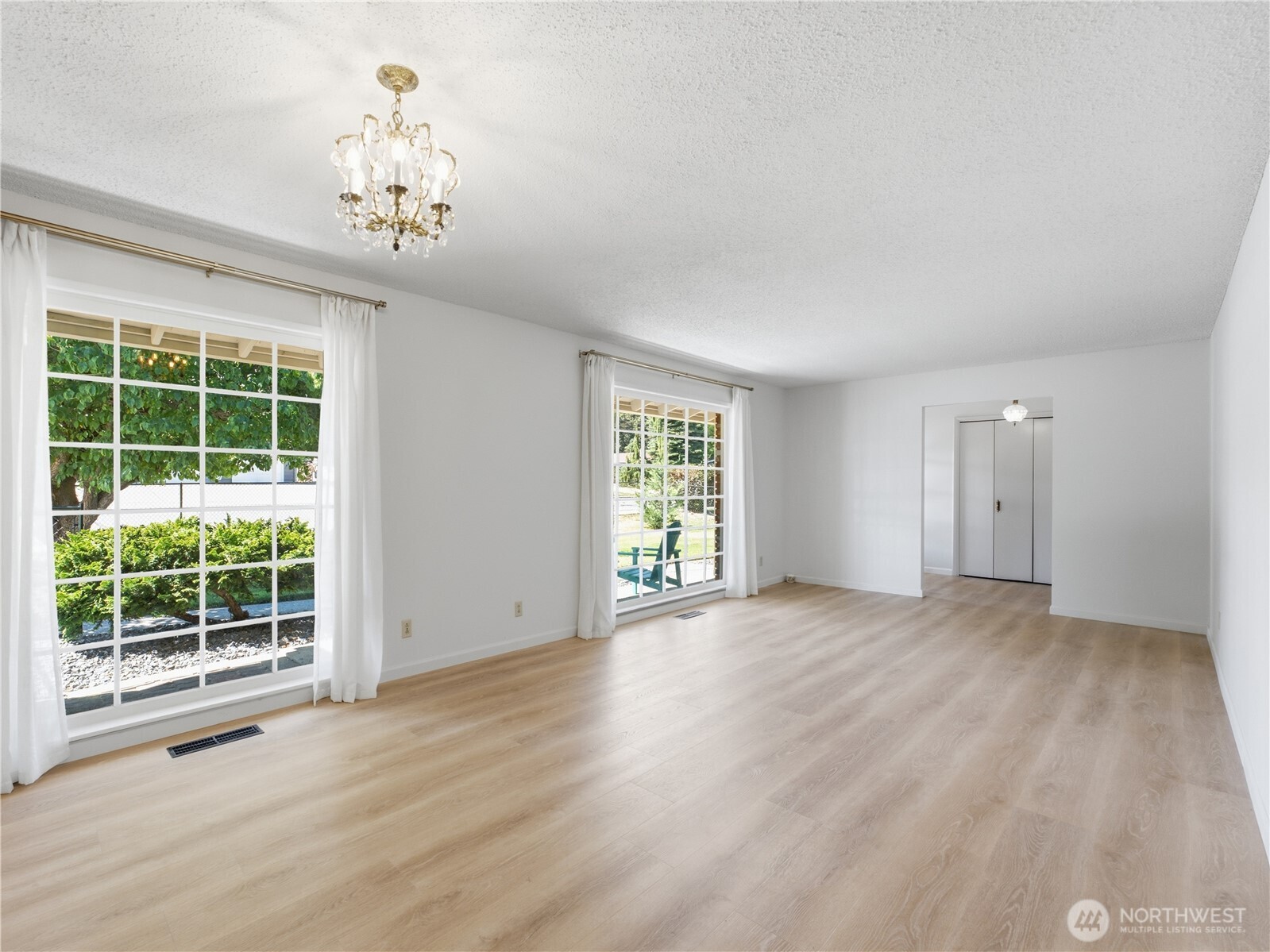 934 Stevens Street Property Photo 8