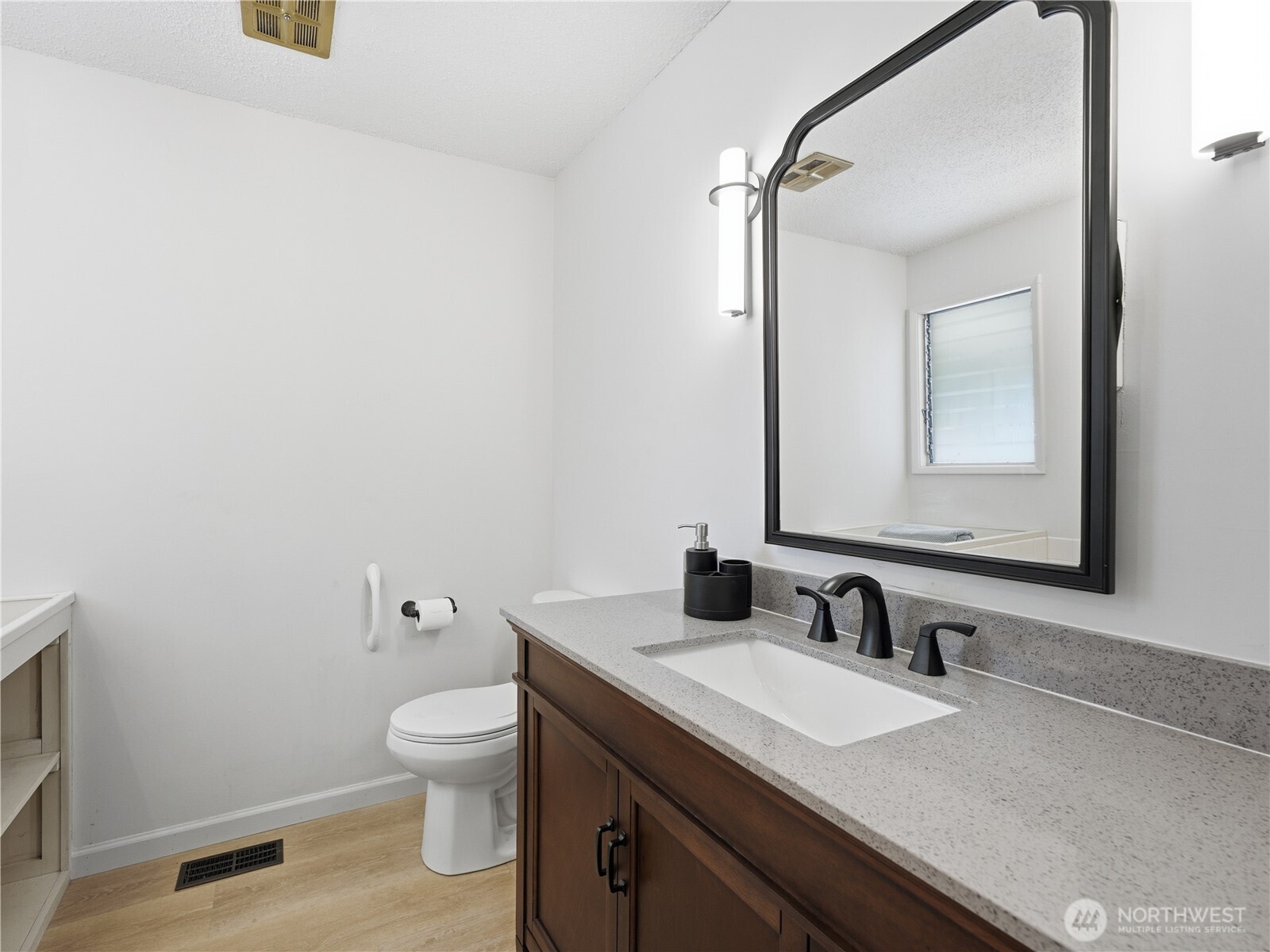 934 Stevens Street Property Photo 22