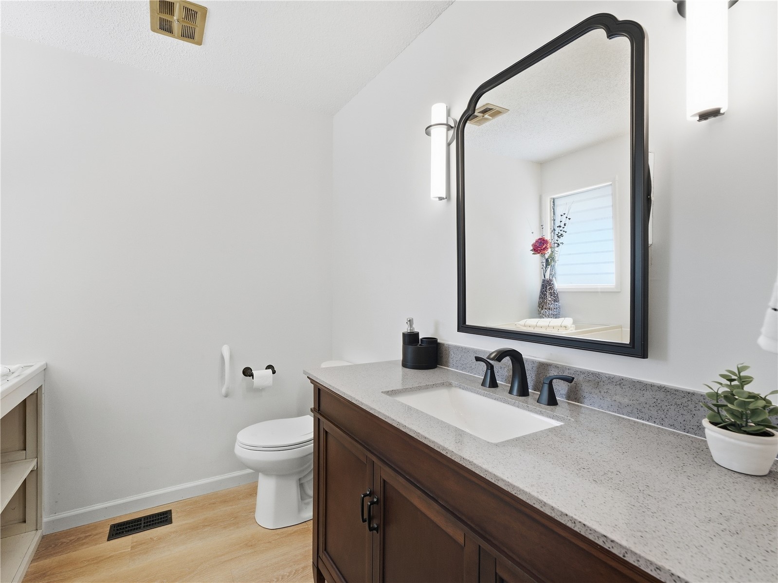 934 Stevens Street Property Photo 25