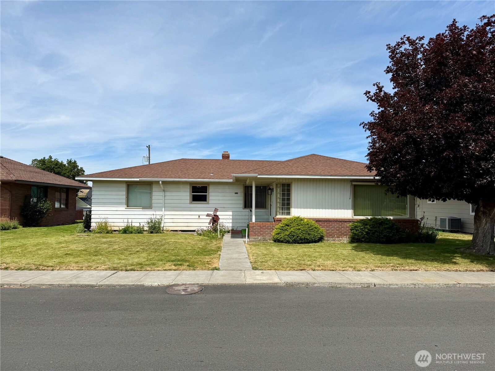 511 E 2nd Avenue Property Photo 1