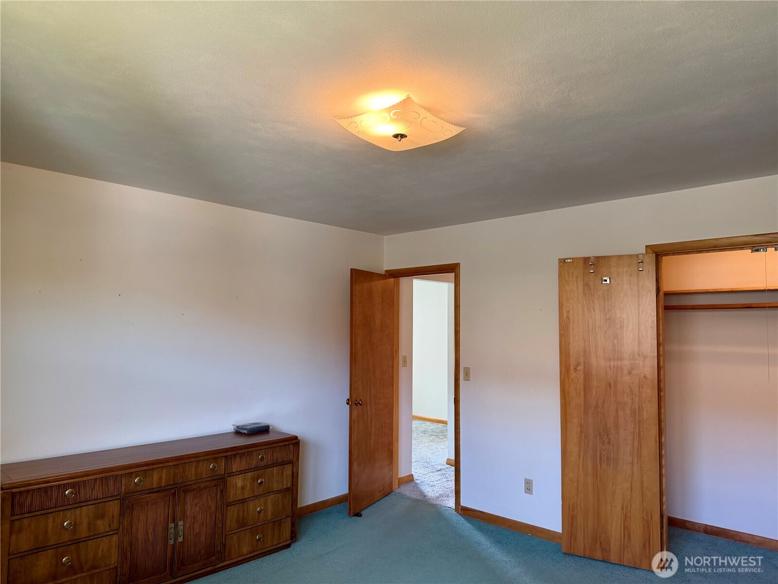 511 E 2nd Avenue Property Photo 22