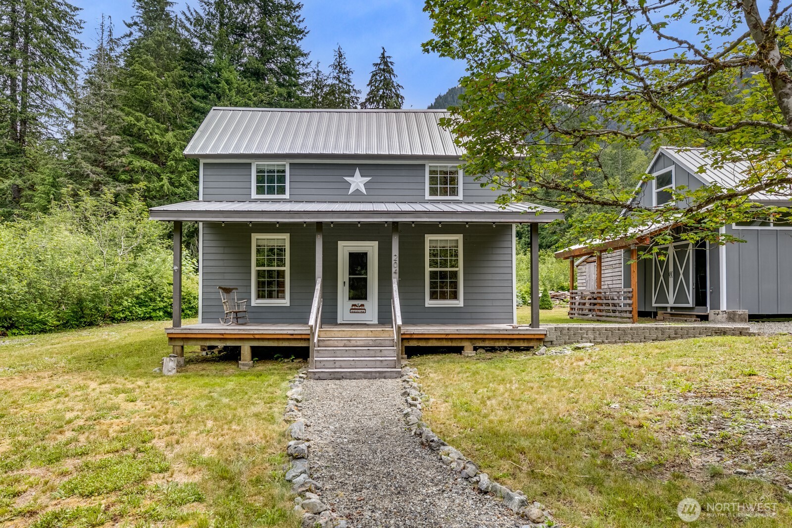 204 Whitton Avenue Property Photo 3