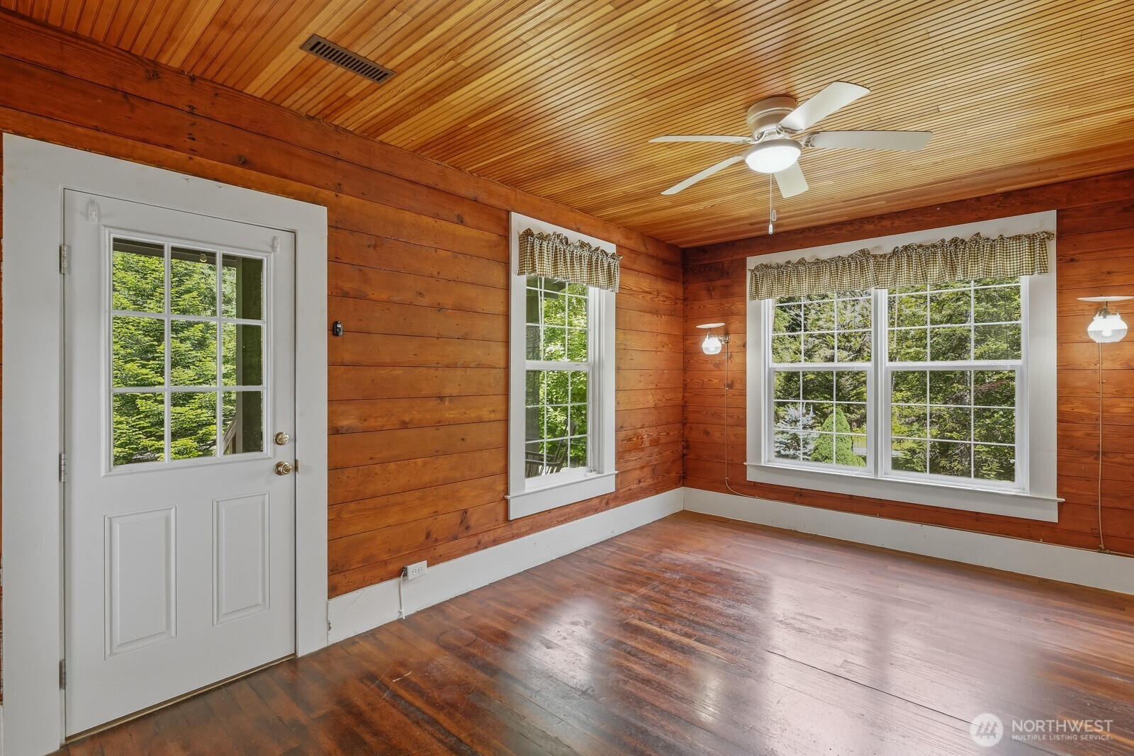 204 Whitton Avenue Property Photo 12