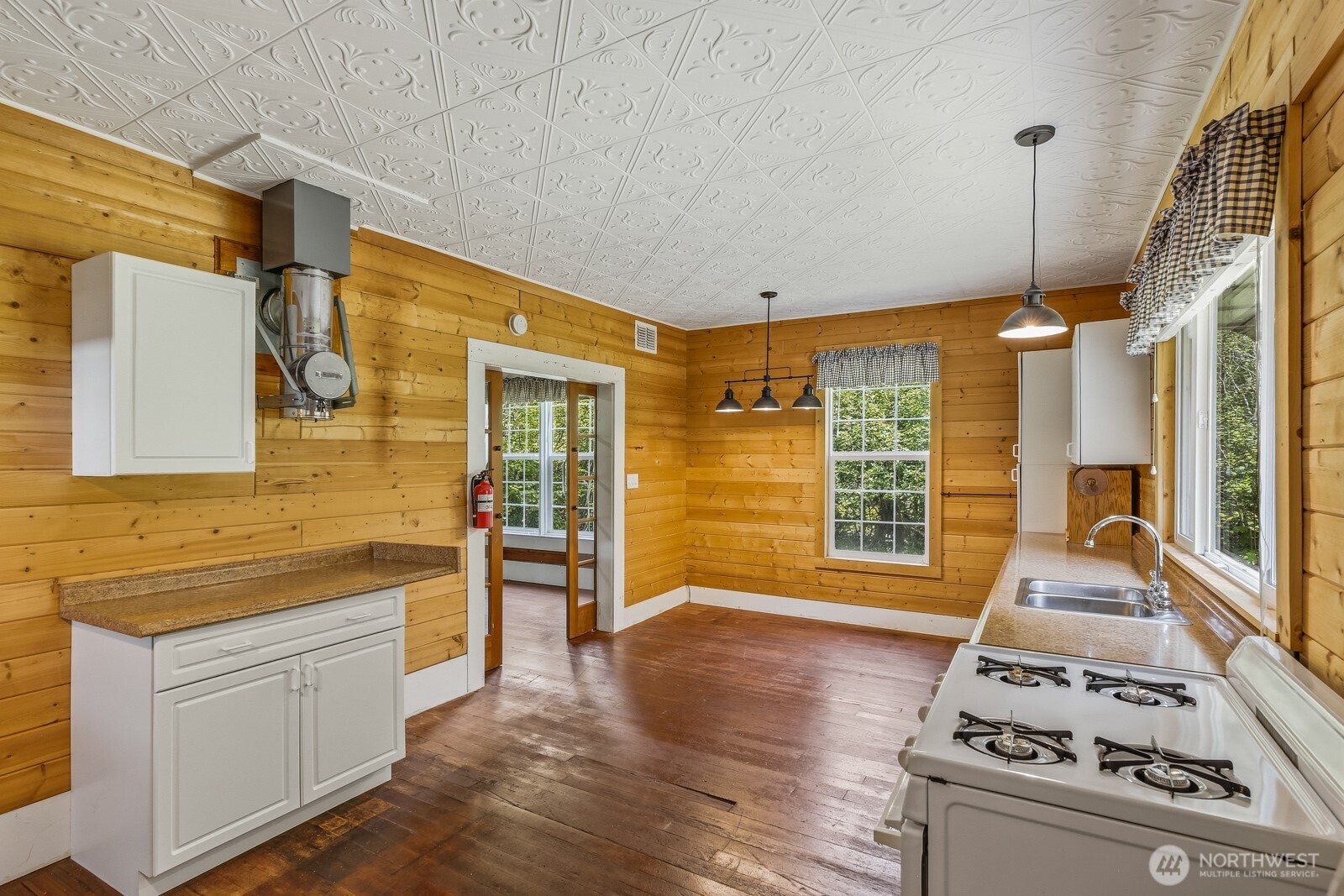 204 Whitton Avenue Property Photo 18