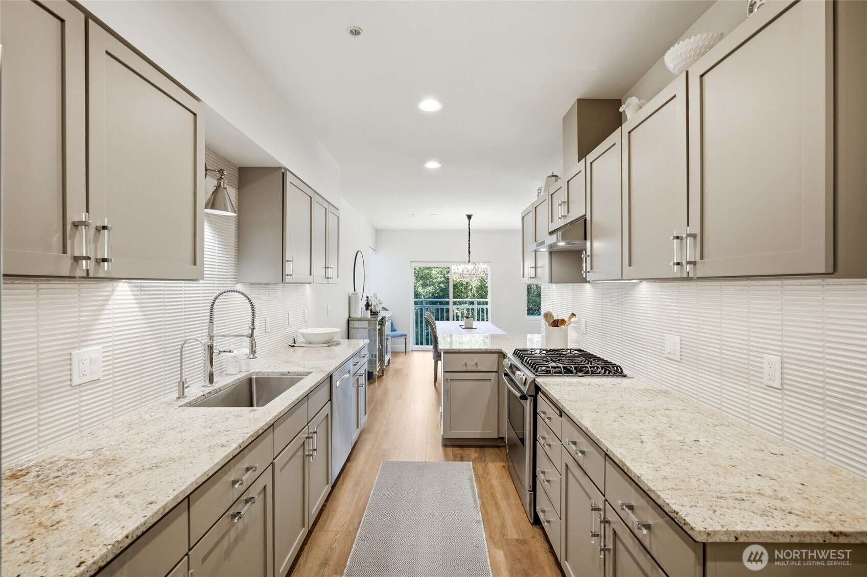 17432 Bothell Way B-307 Property Photo 7