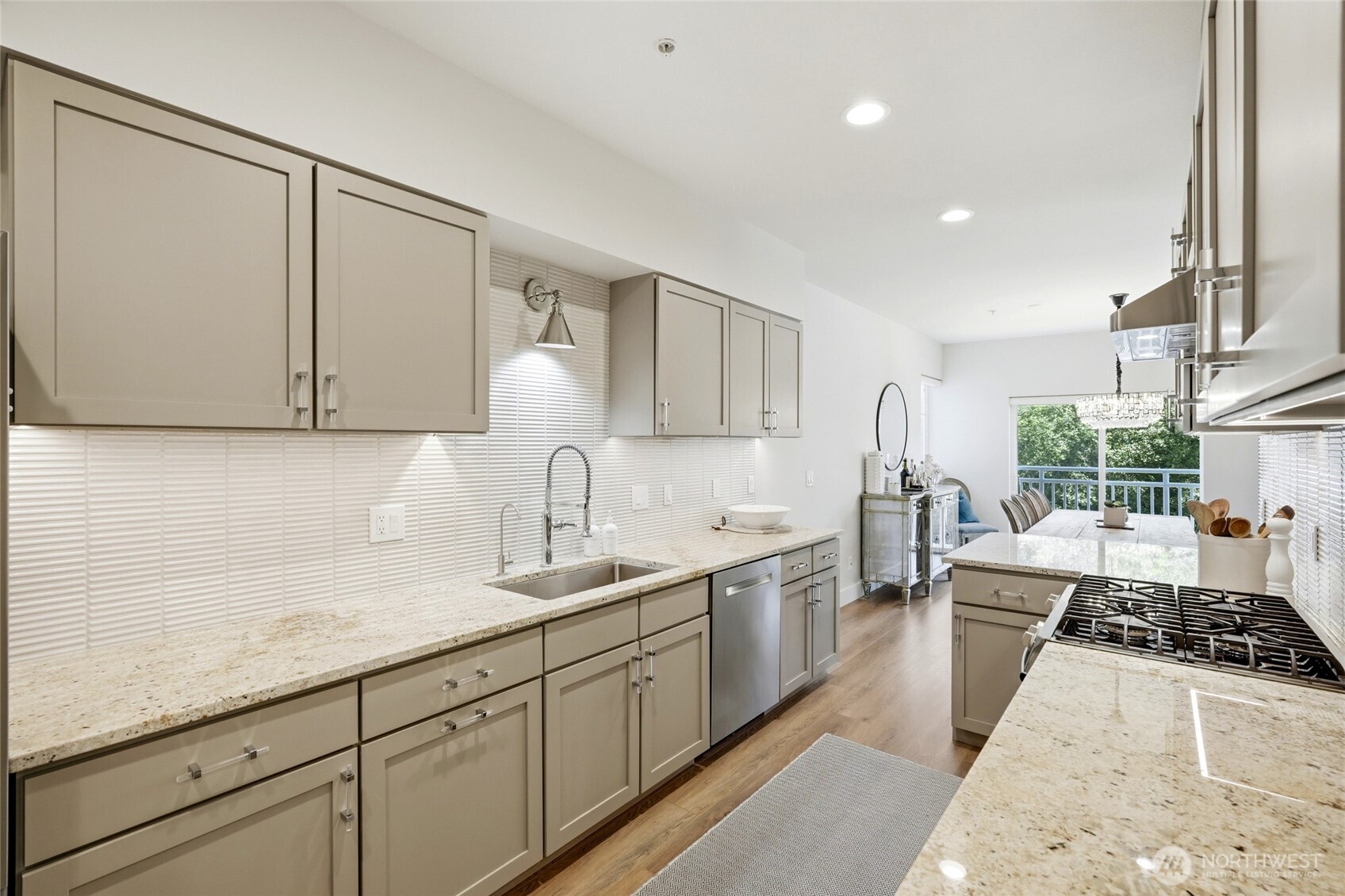 17432 Bothell Way B-307 Property Photo 8