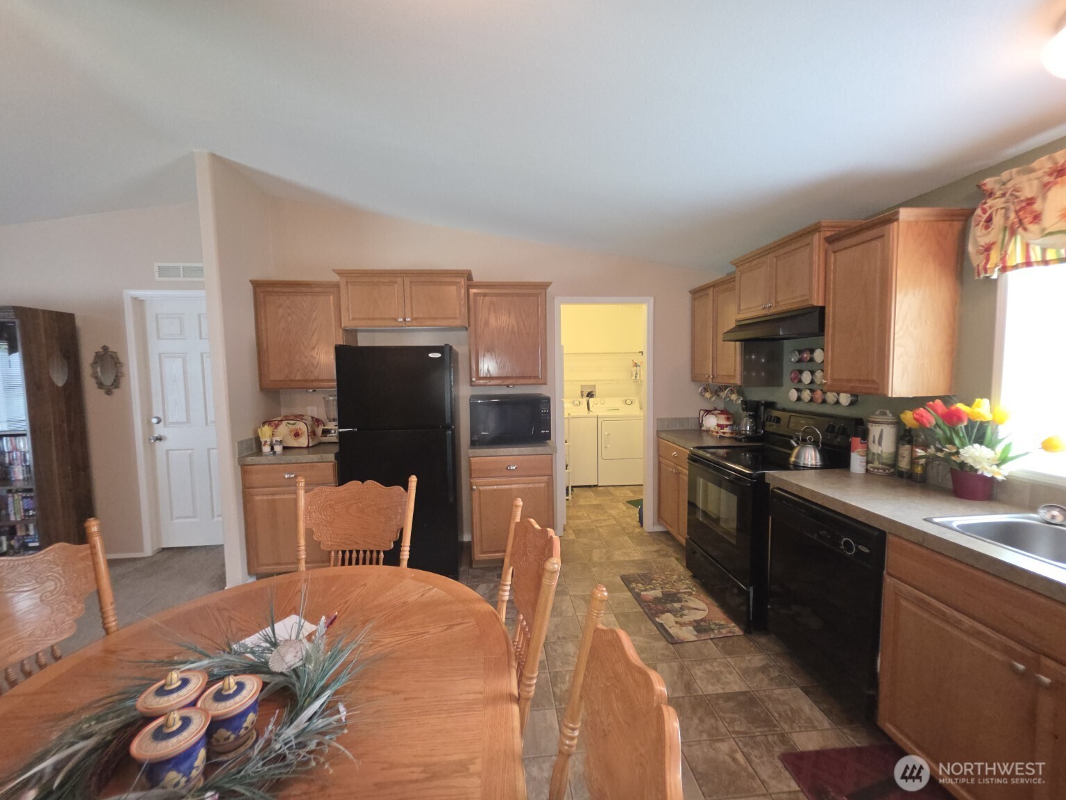 24215 Y Lane Property Photo 4