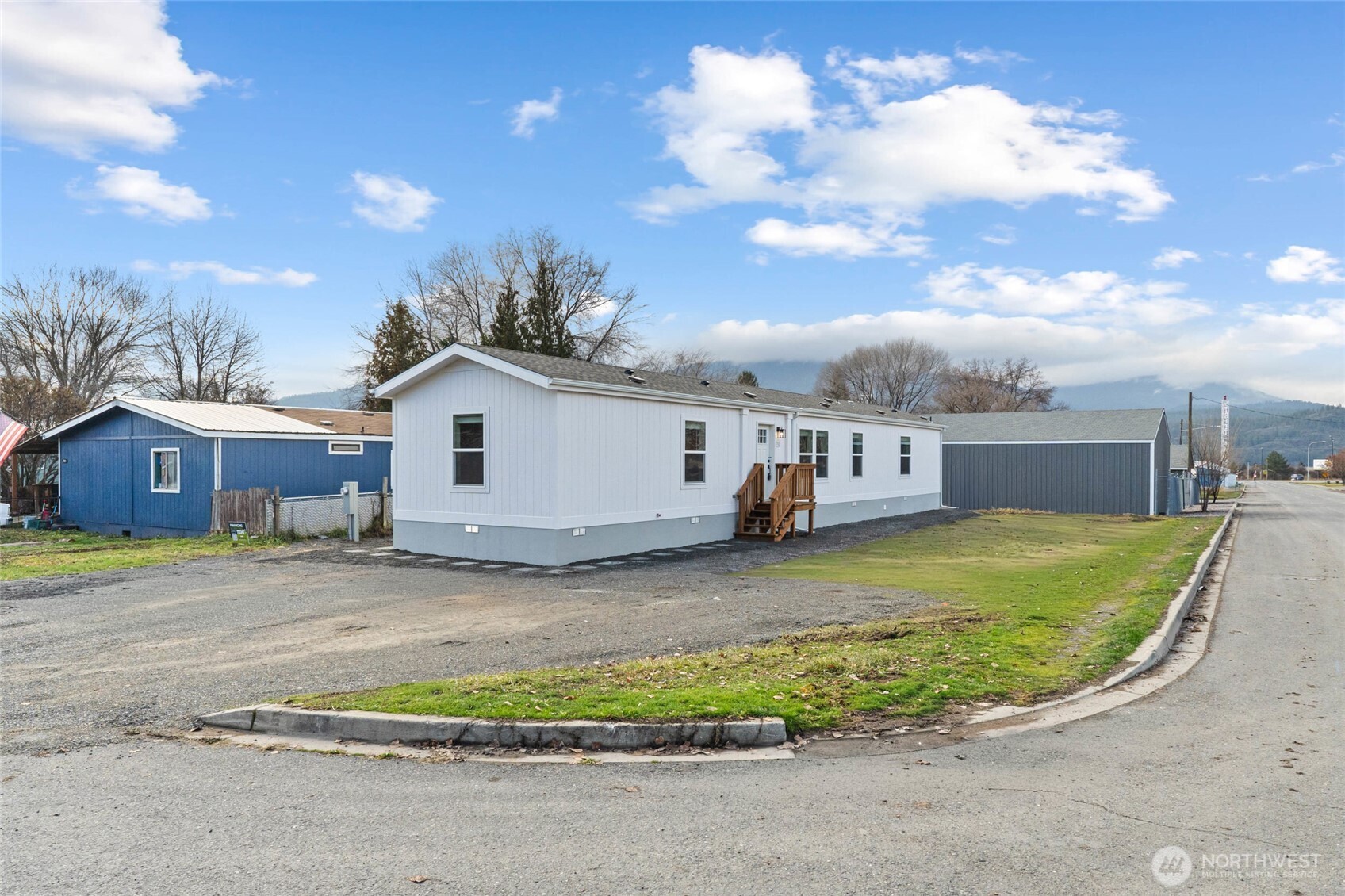 793 N Carter Property Photo 15