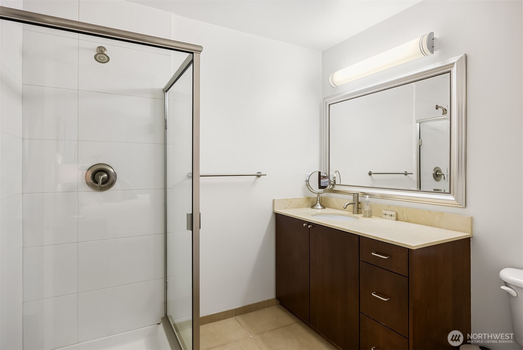 209 27th Avenue B Property Photo 15