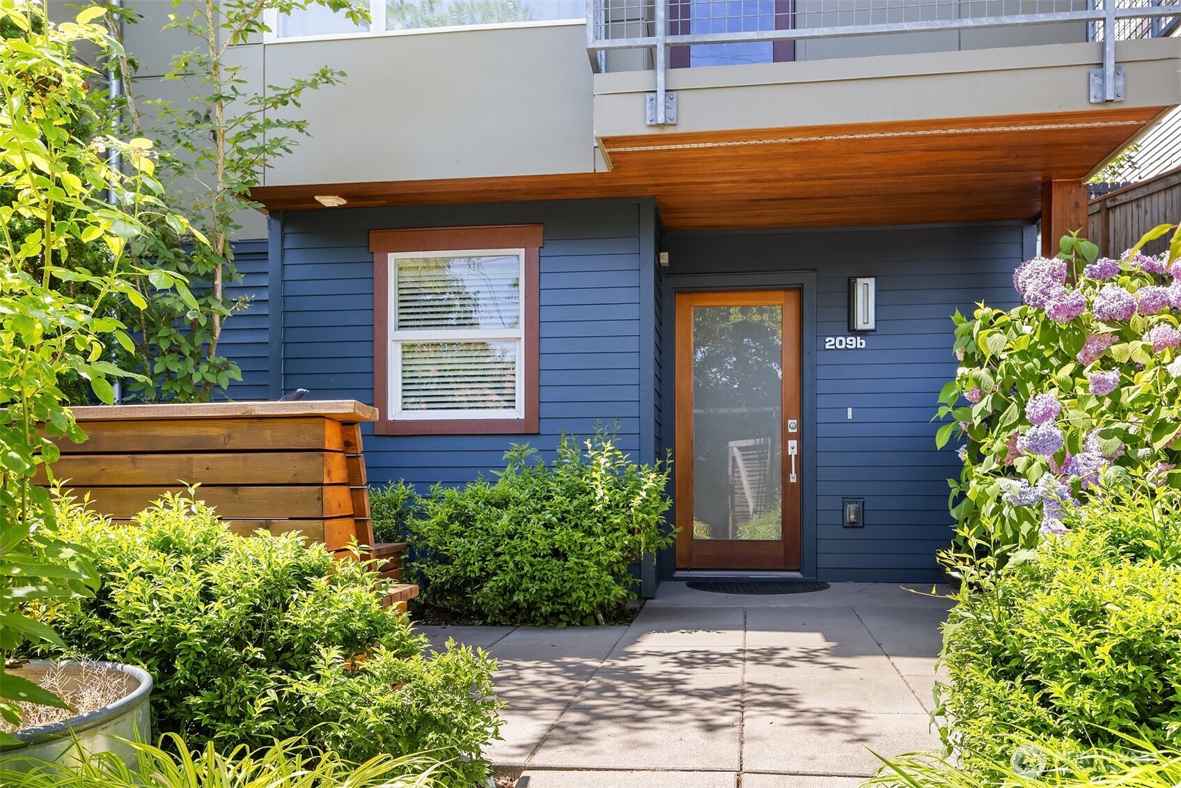 209 27th Avenue B Property Photo 19