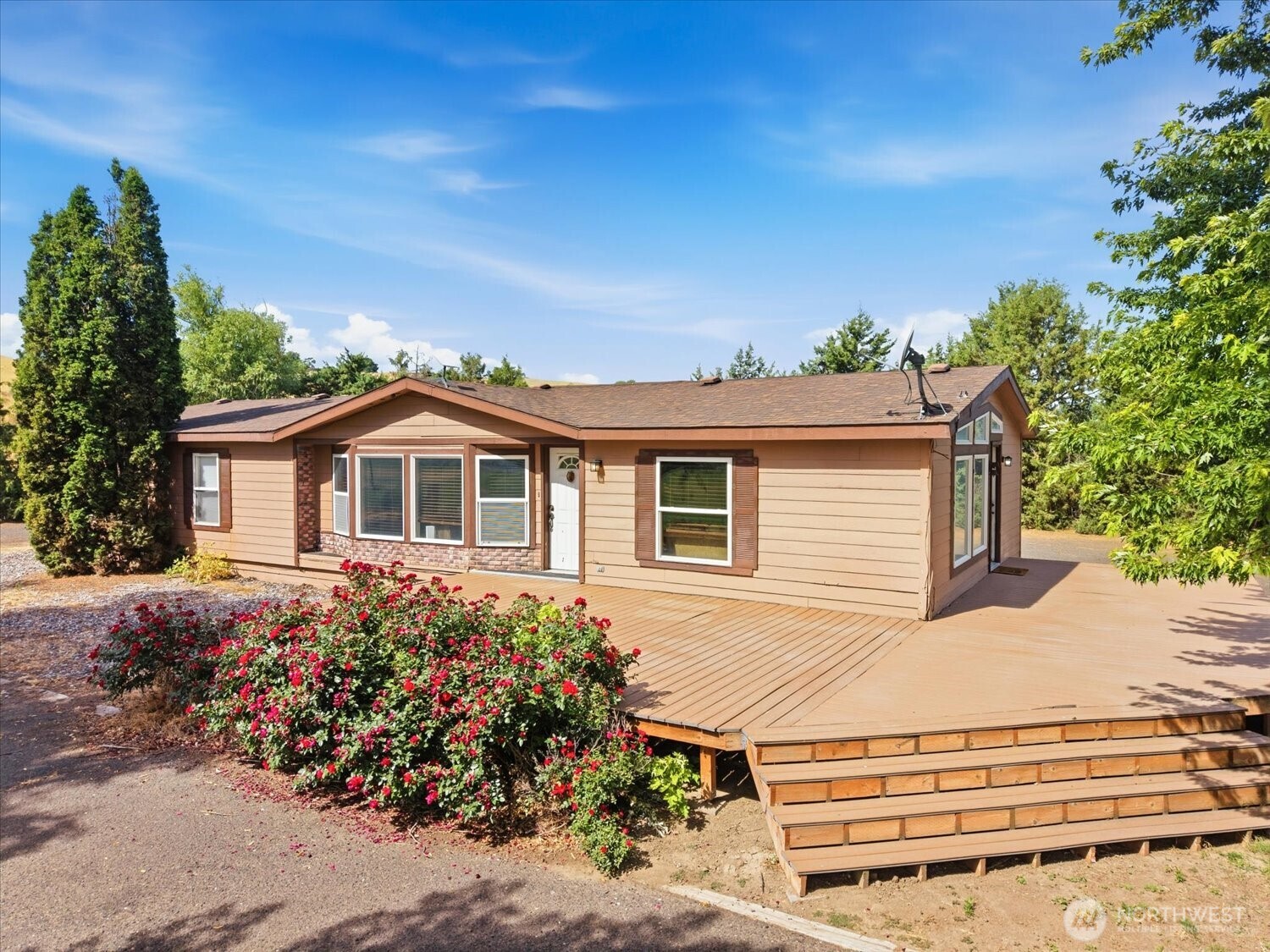 77 Lariat Lane Property Photo 1