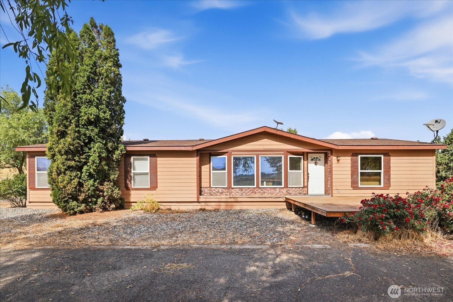 77 Lariat Lane Property Photo 3
