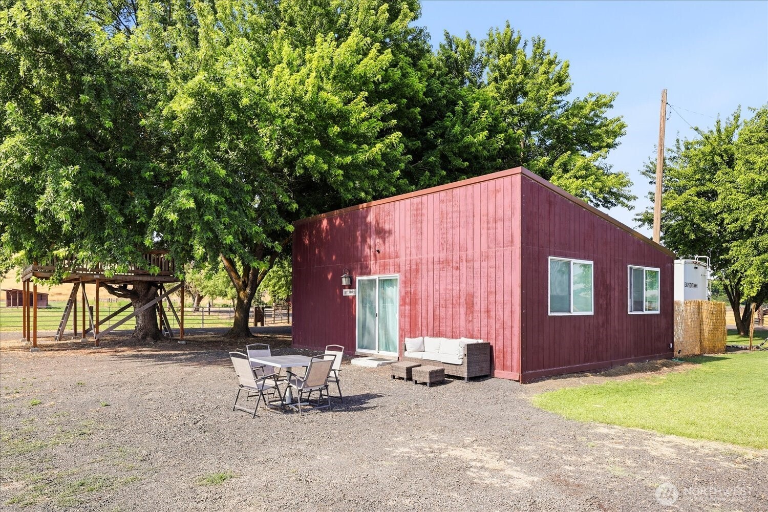 77 Lariat Lane Property Photo 24