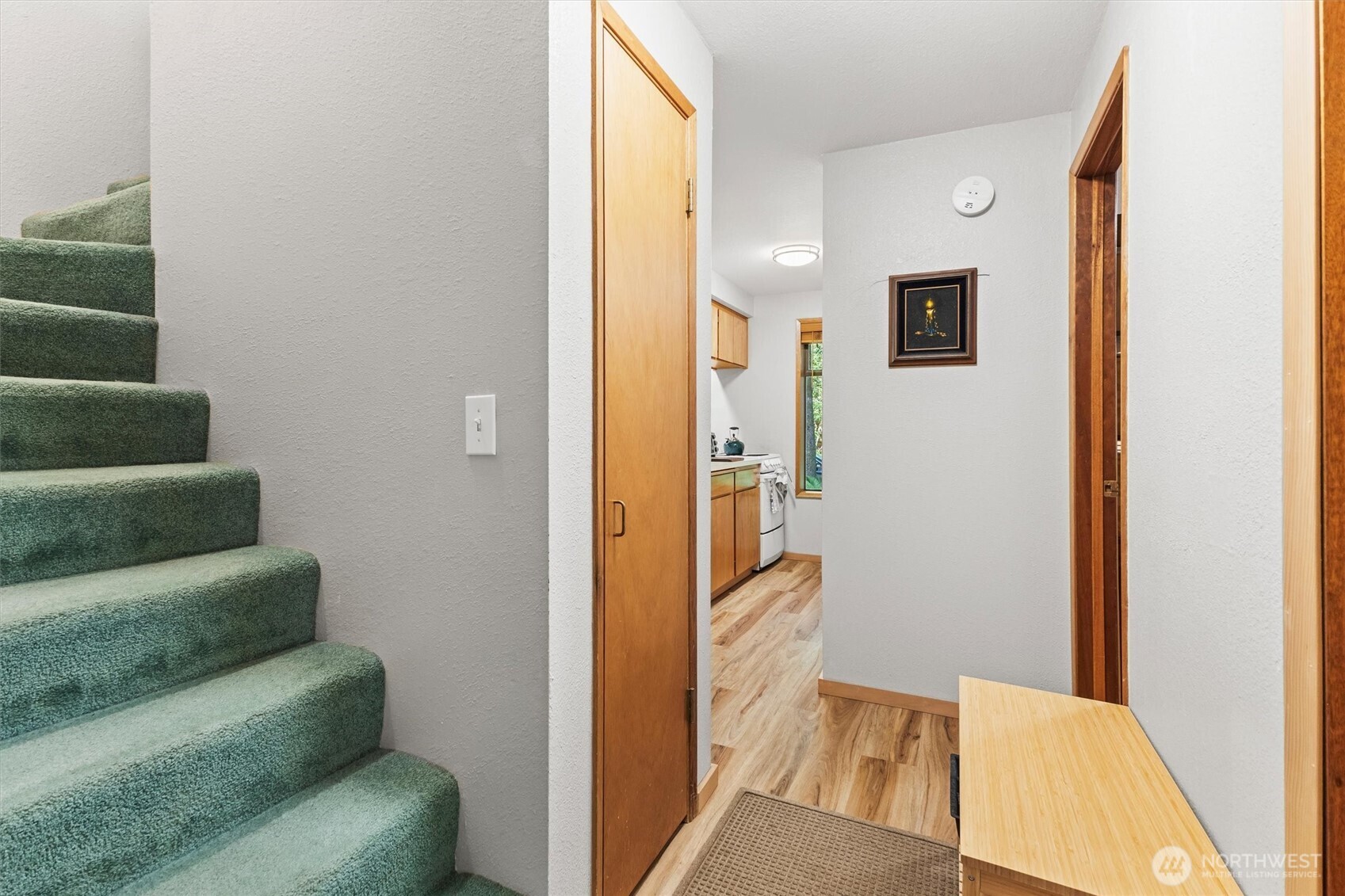 7082 Rainier Way Property Photo 3