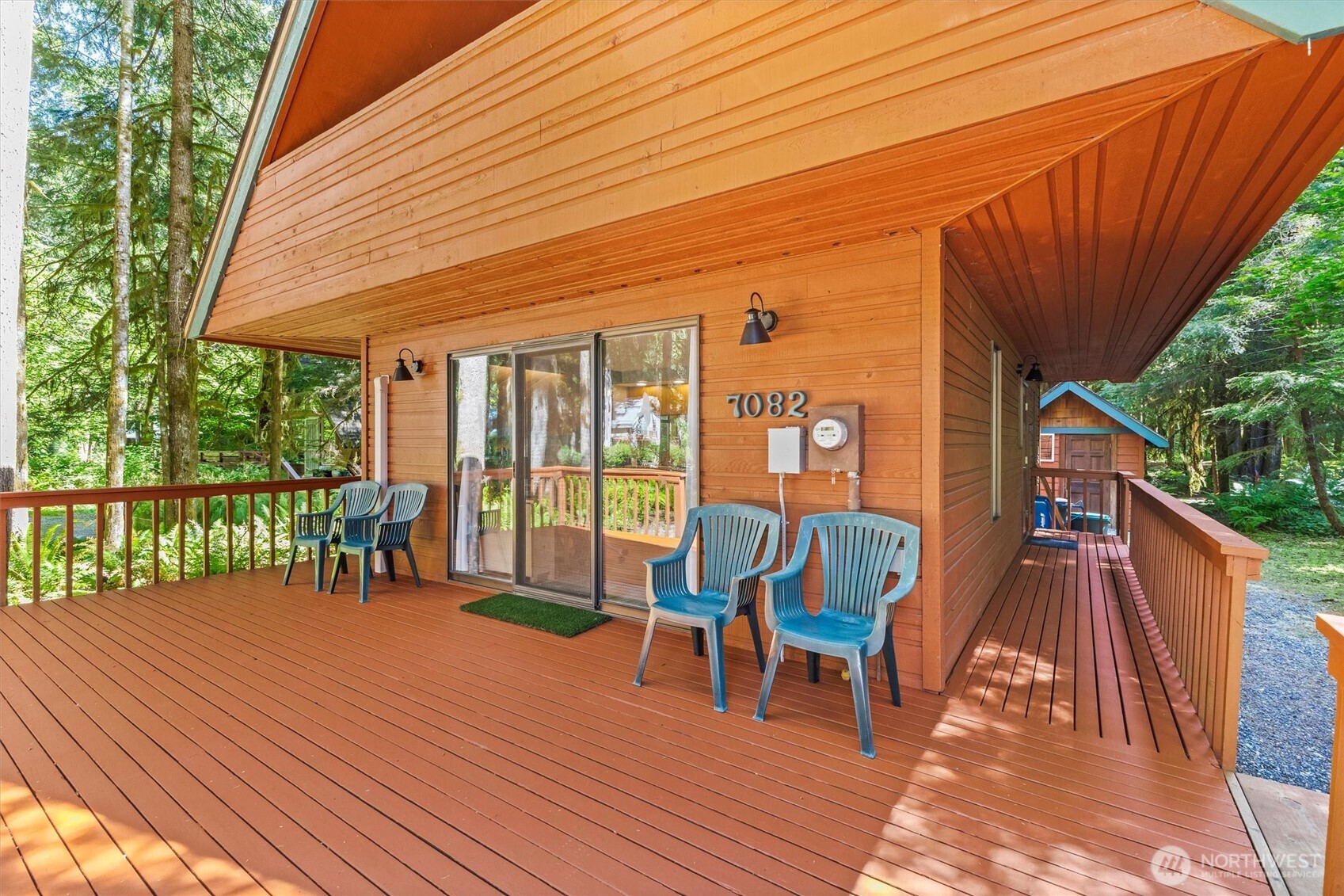 7082 Rainier Way Property Photo 23
