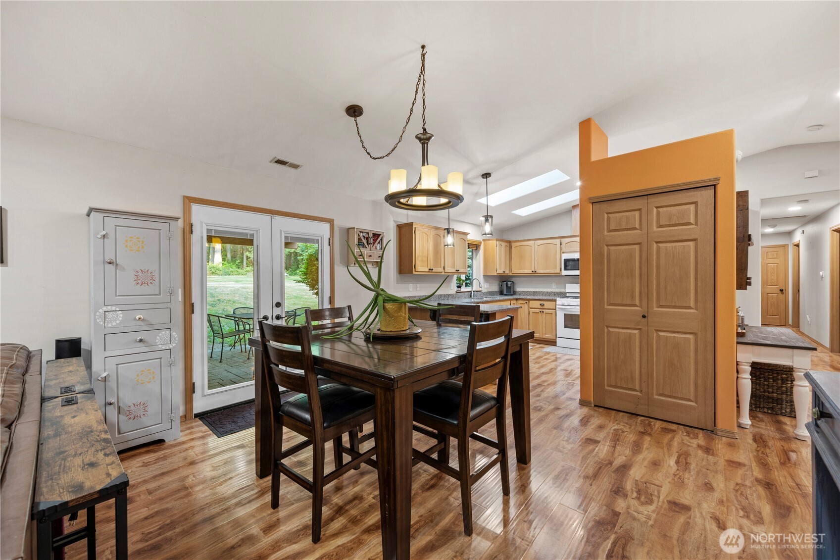 7615 Mero Road Property Photo 8