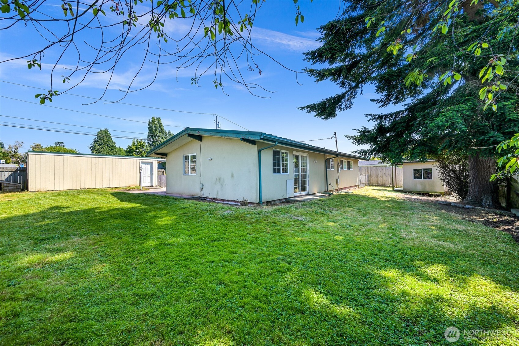 2267 Hawthorne Street Property Photo 33