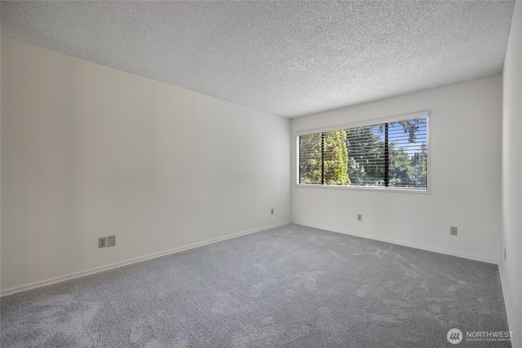 2615 S Cedar 408 Property Photo 6