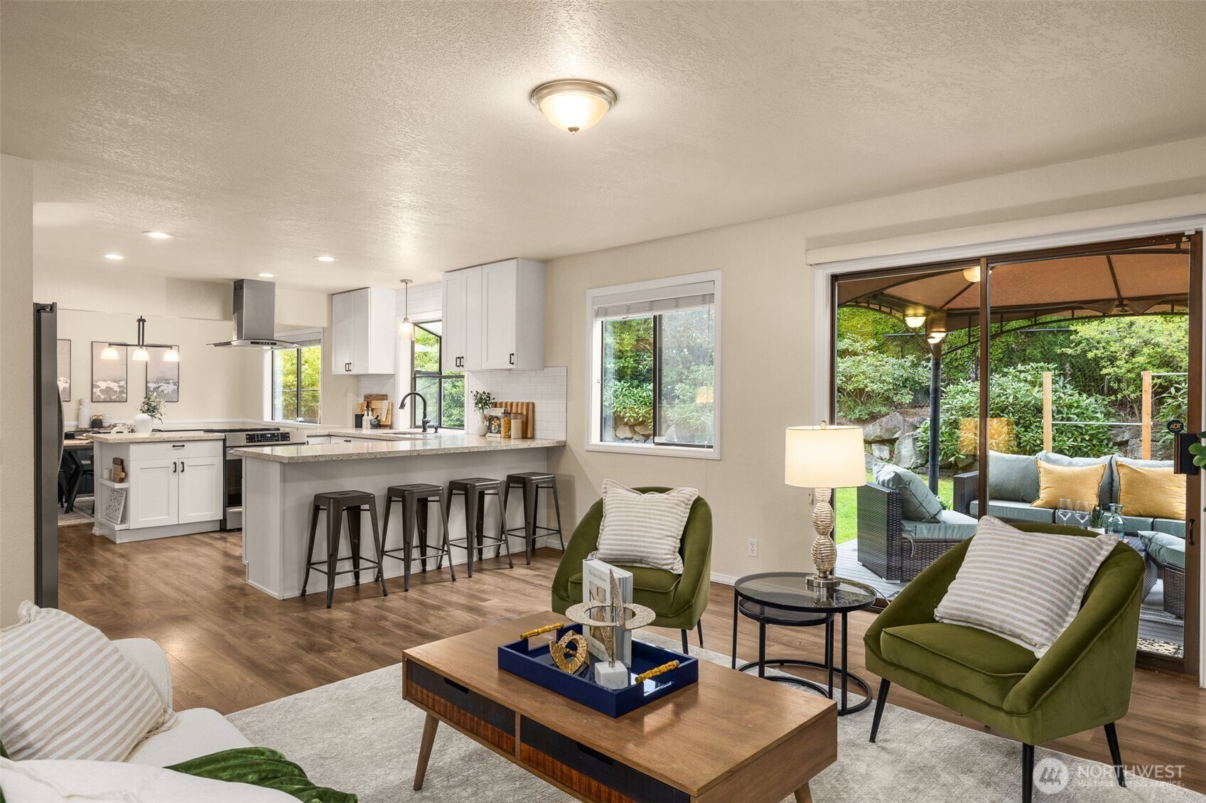 17021 76th Avenue Property Photo 6