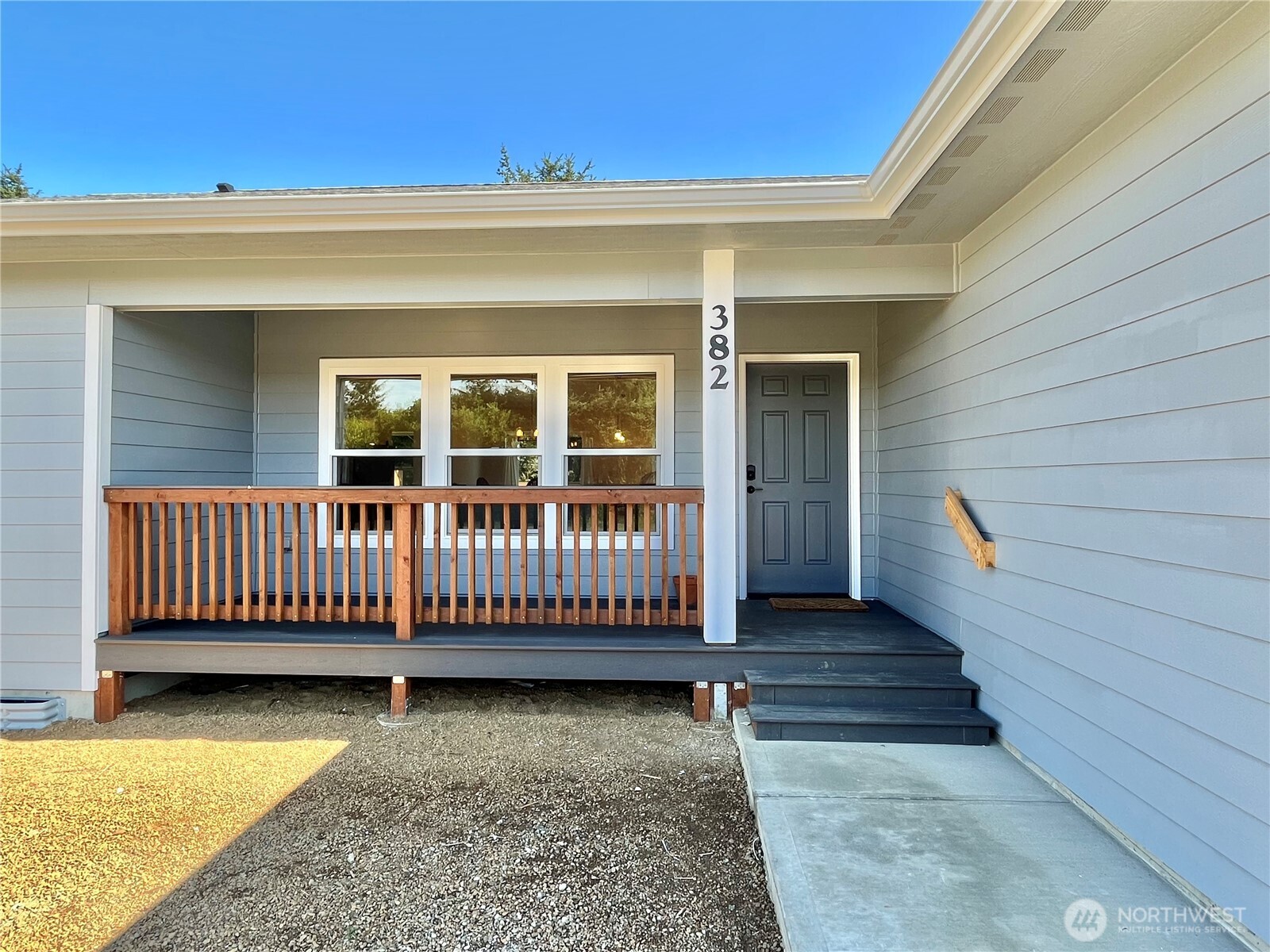 382 S Wynoochee Drive Property Photo 1