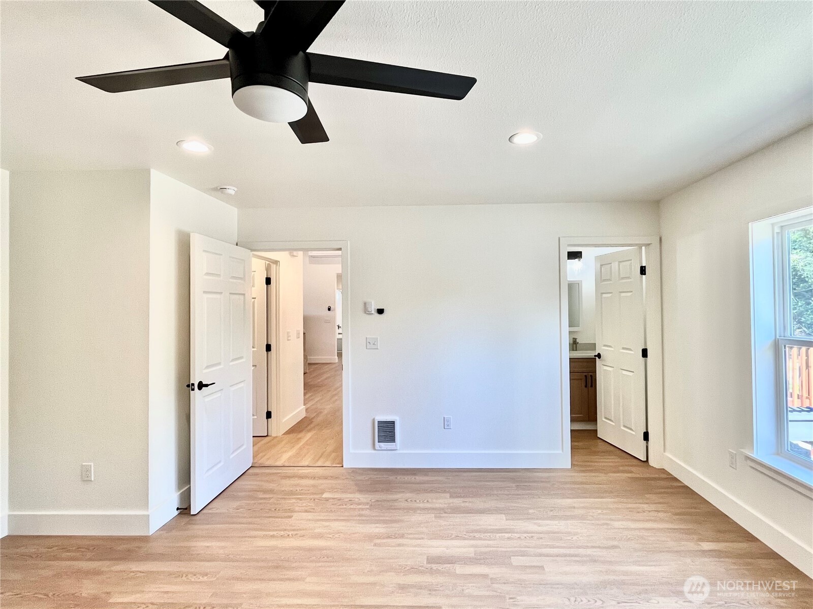382 S Wynoochee Drive Property Photo 12