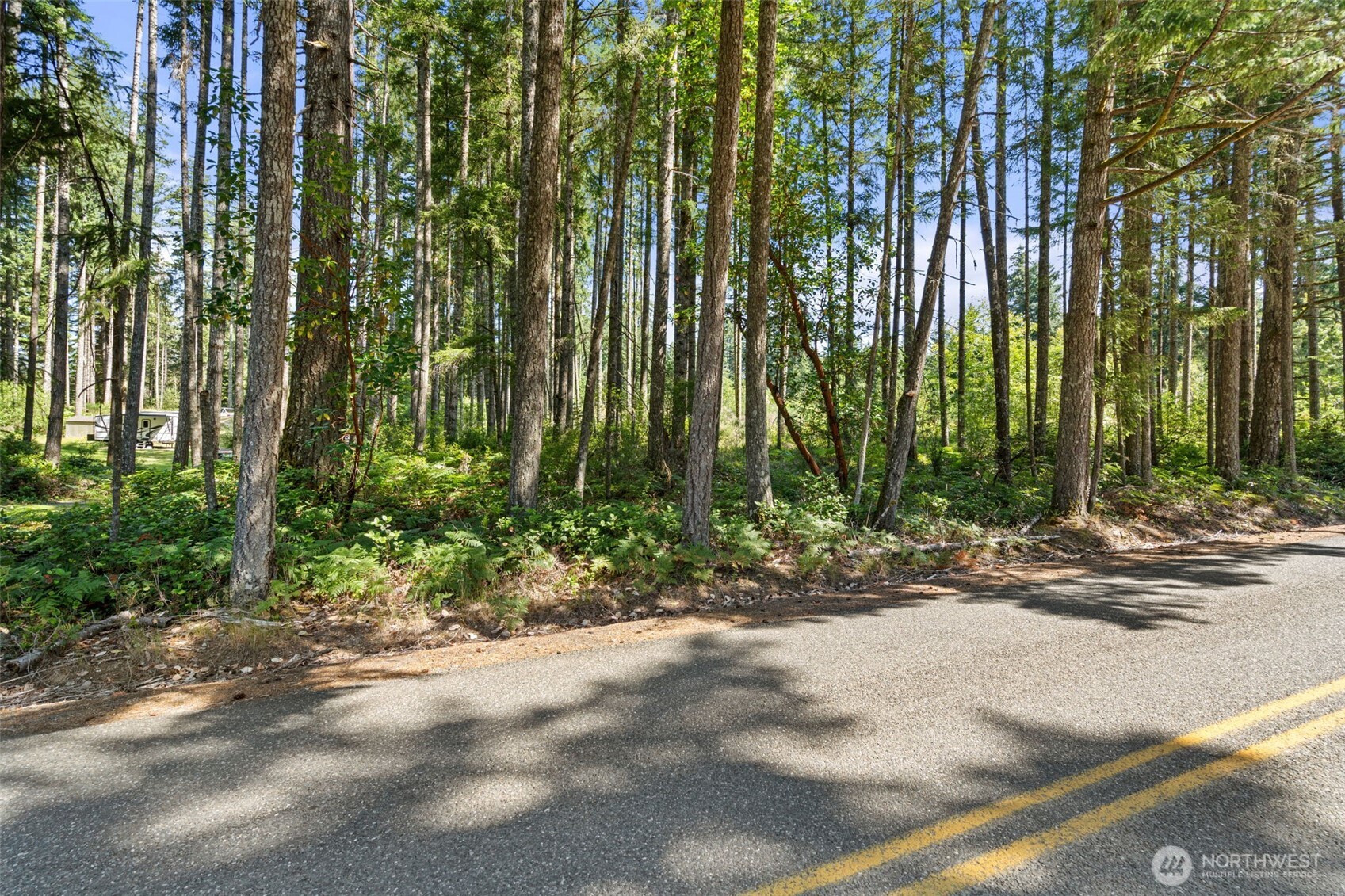 1030 E Phillips Lake Road Property Photo 3
