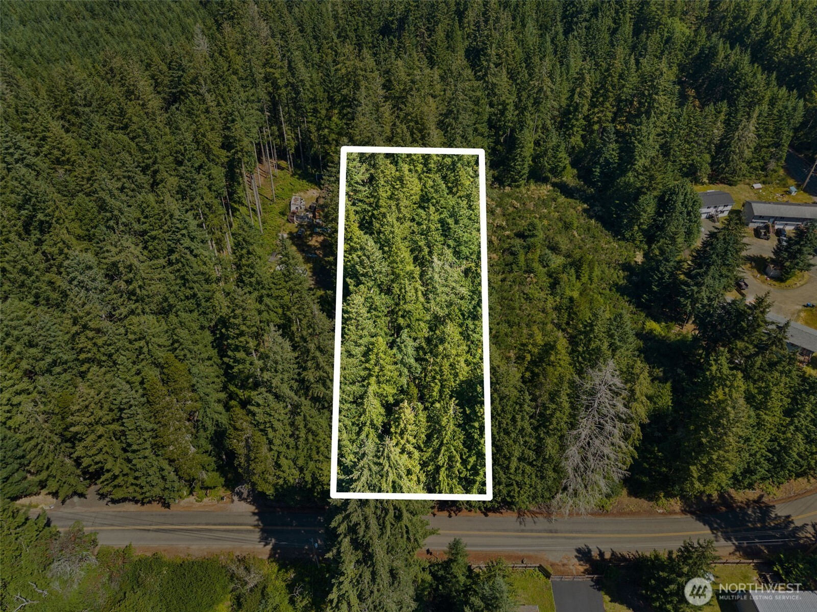 1030 E Phillips Lake Road Property Photo 4