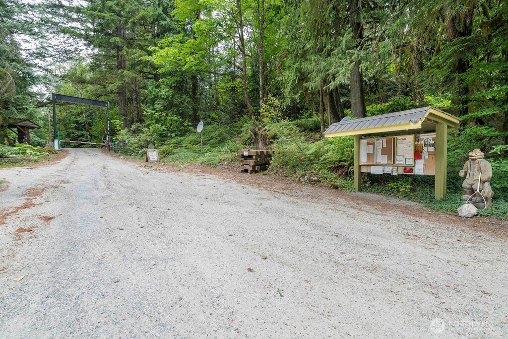 872 High Ridge Drive Property Photo 2
