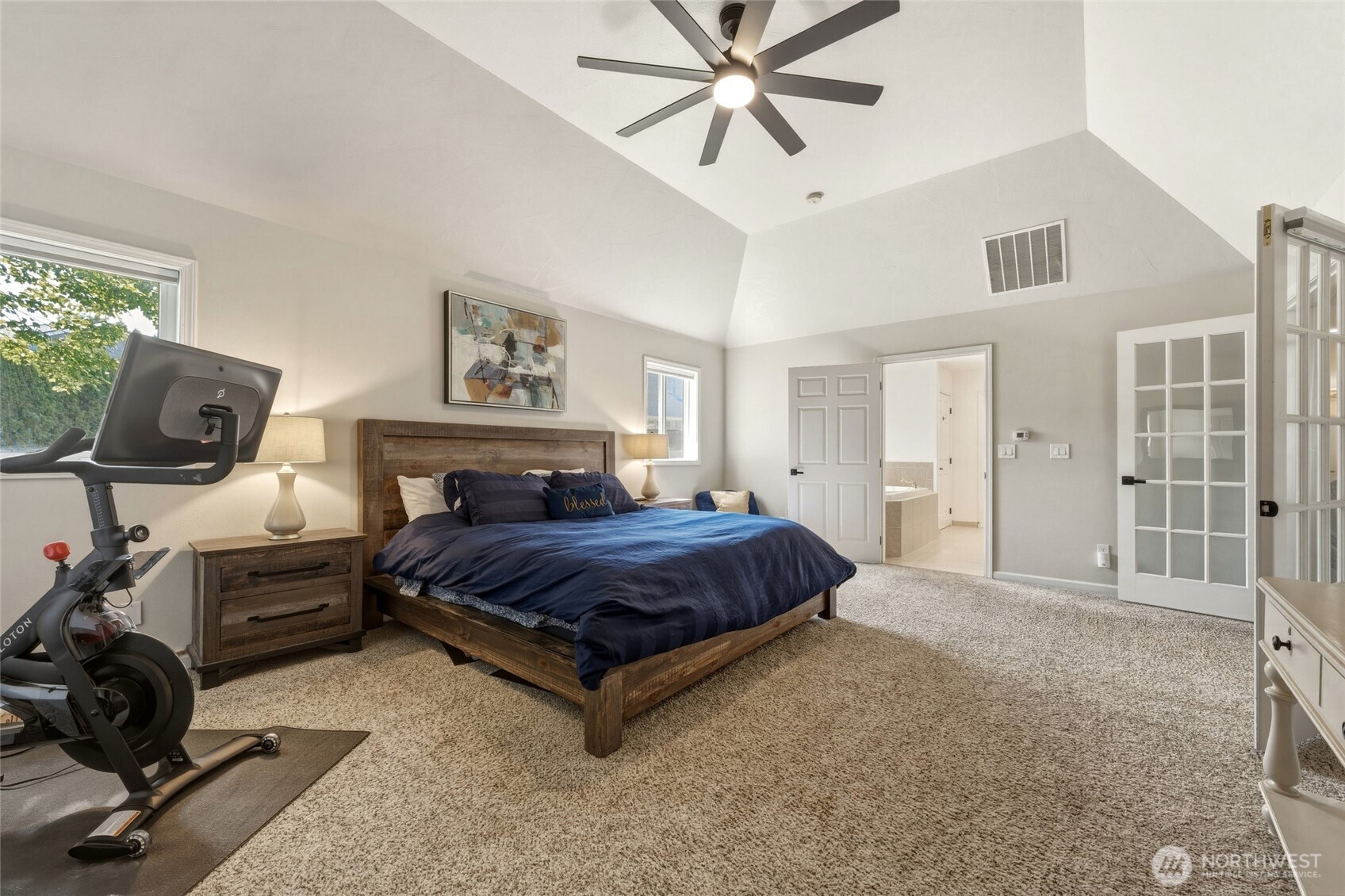 956 Se Garrison Drive Property Photo 10