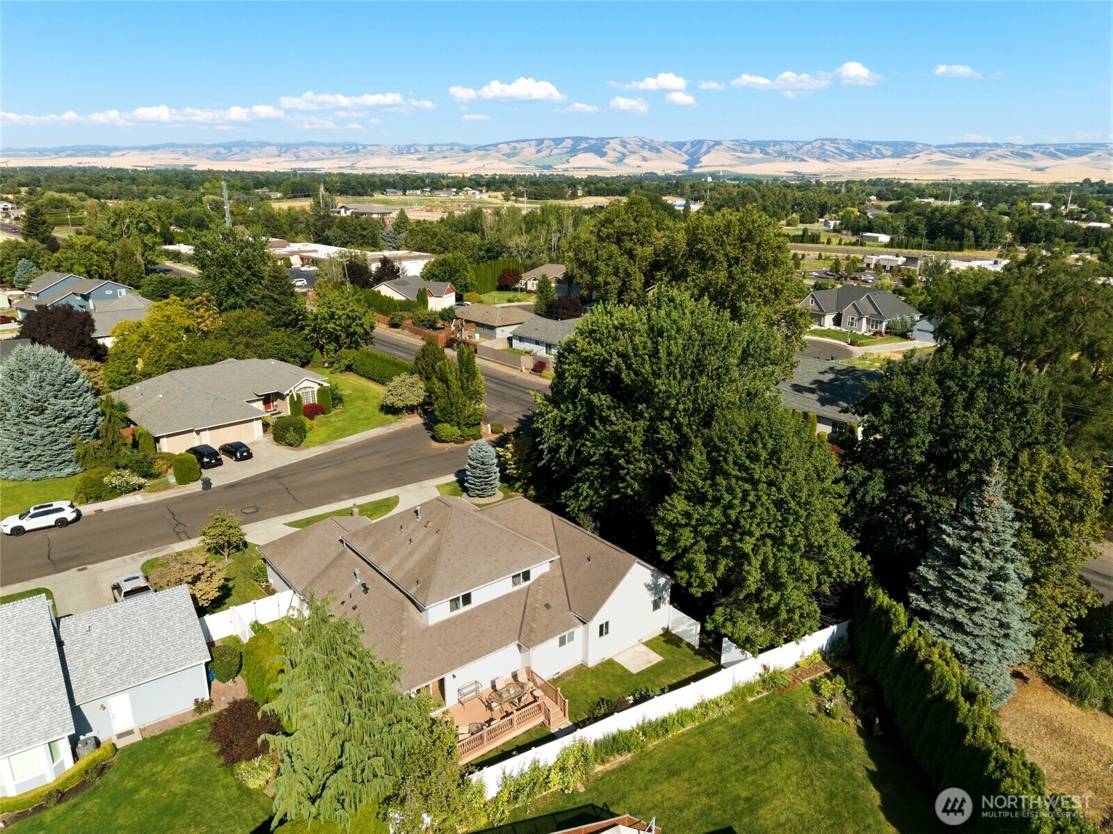956 Se Garrison Drive Property Photo 37