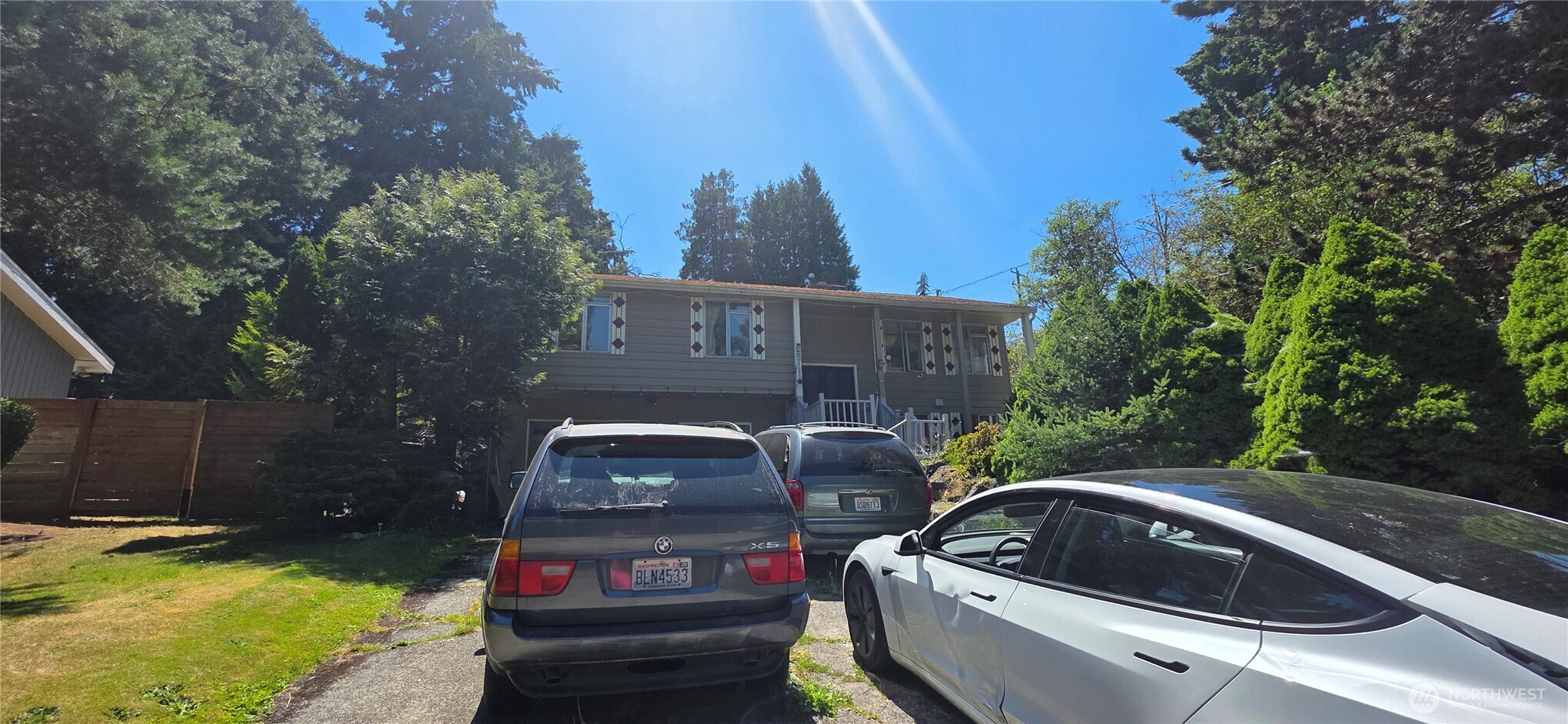 811 S 105th Street A Property Photo 1