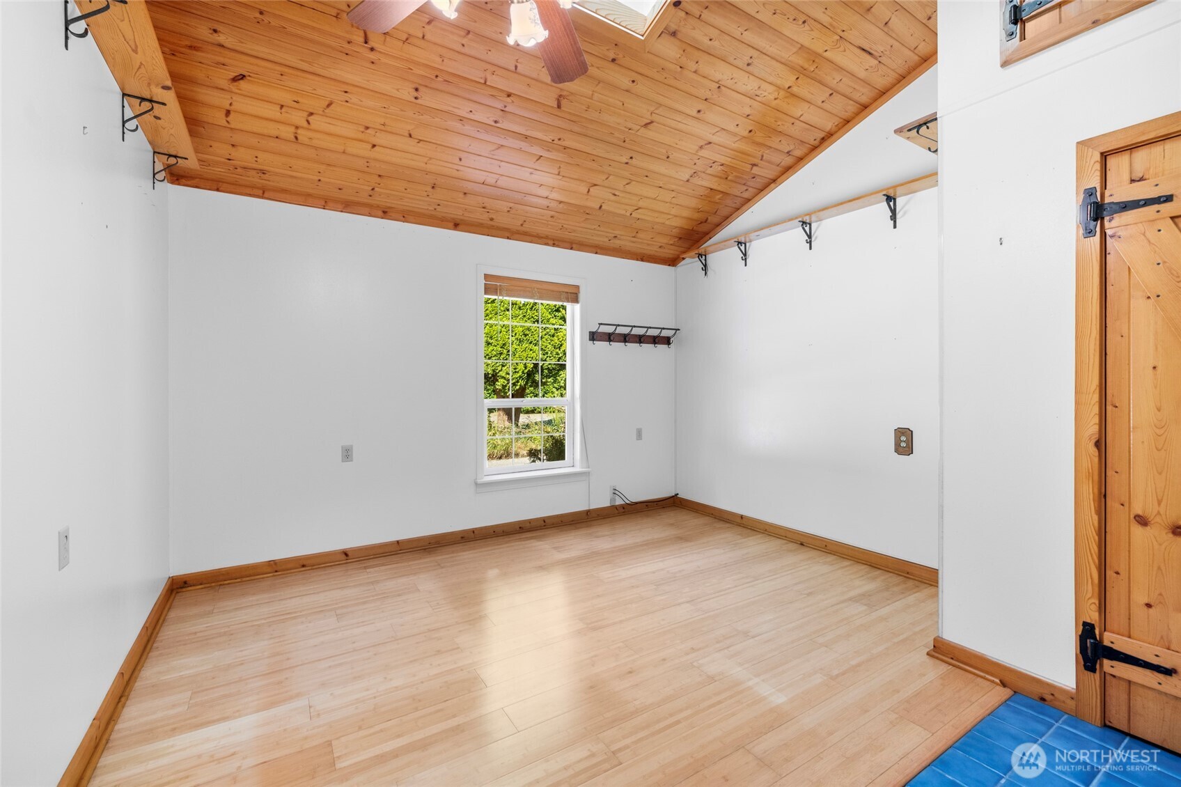 45192 N Brooks Road Property Photo 28