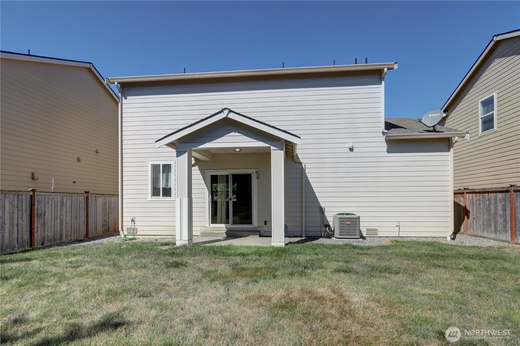 13719 67th Ave E Property Photo 8