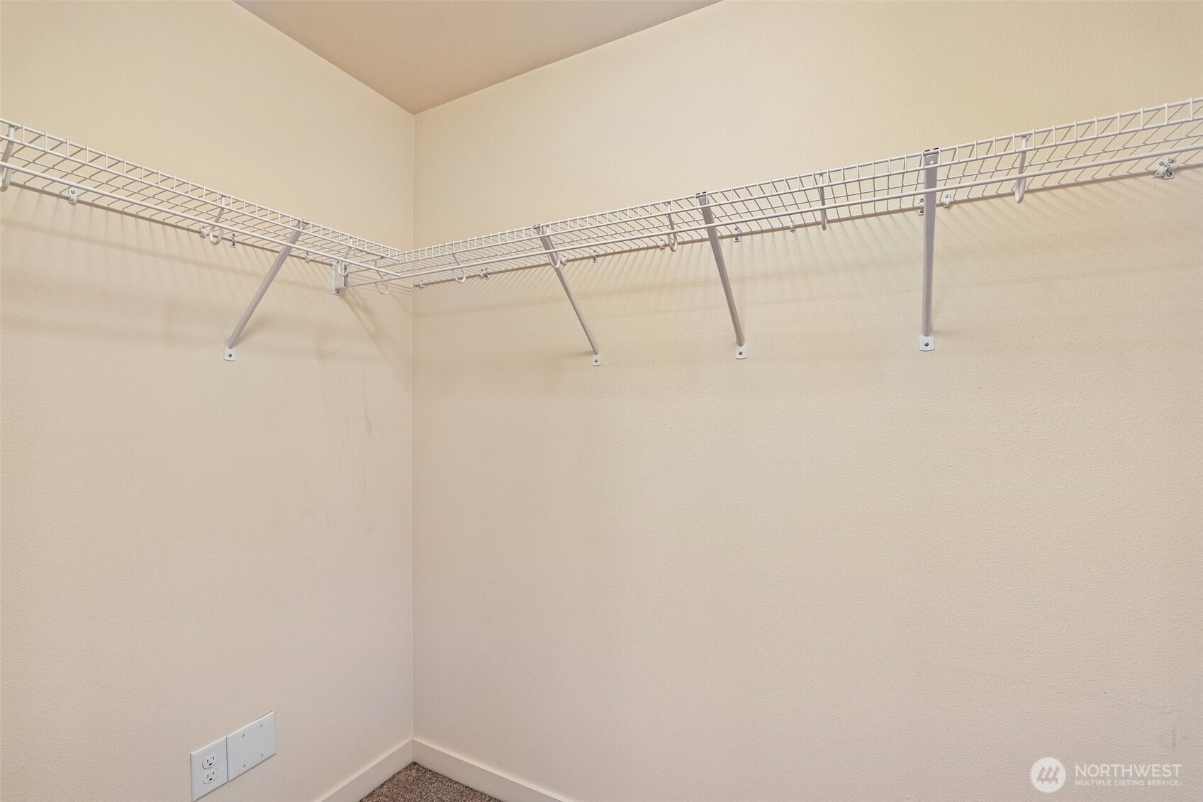 2410 Ne 130th Avenue Property Photo 13