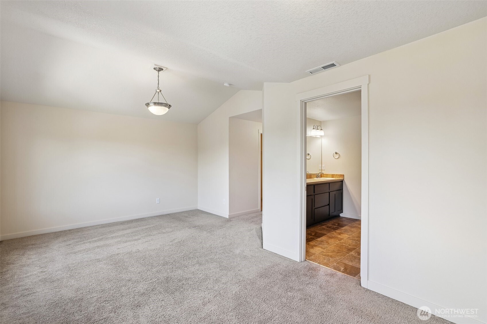 2410 Ne 130th Avenue Property Photo 15
