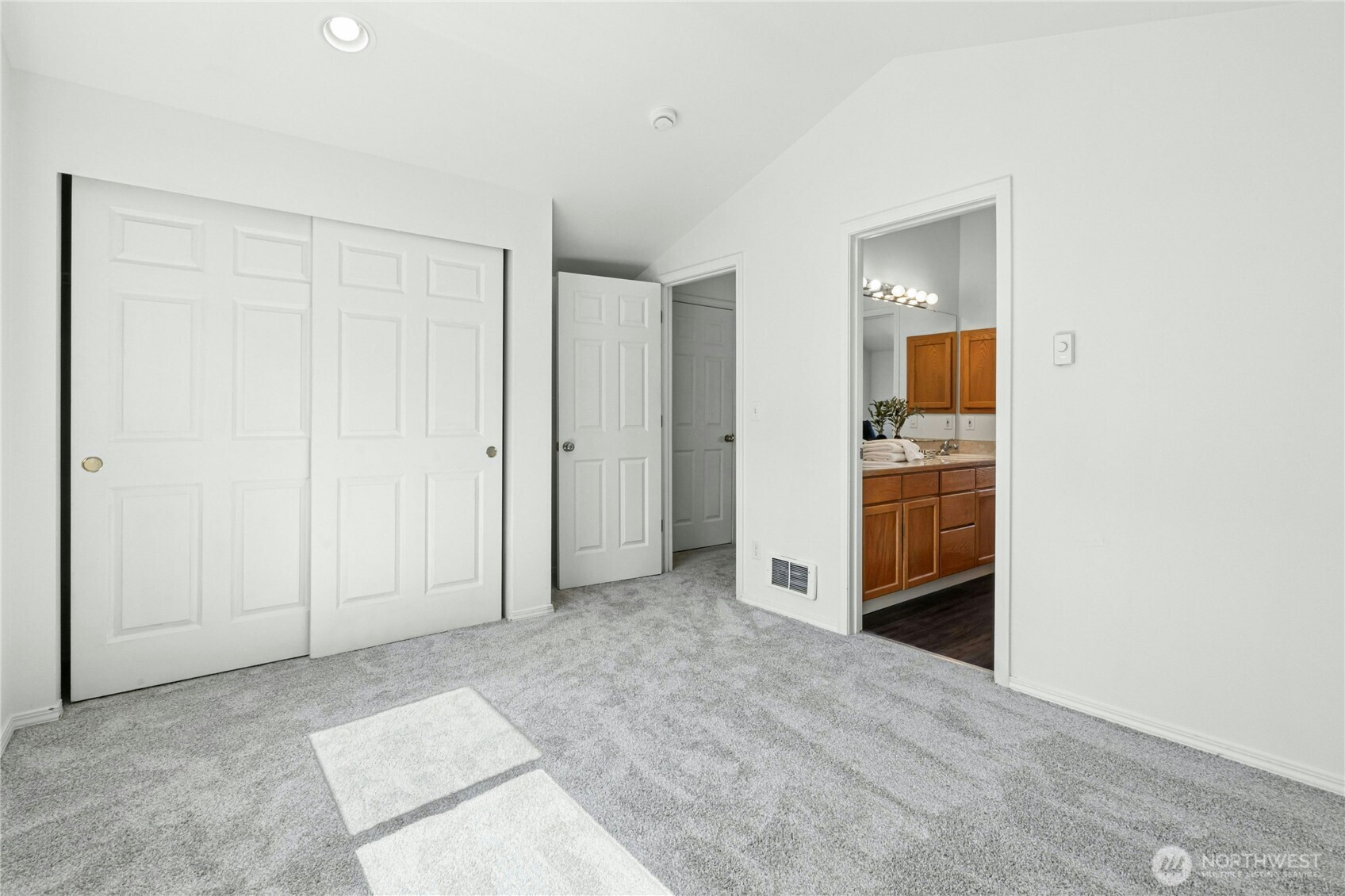 7530 43rd Avenue B Property Photo 26