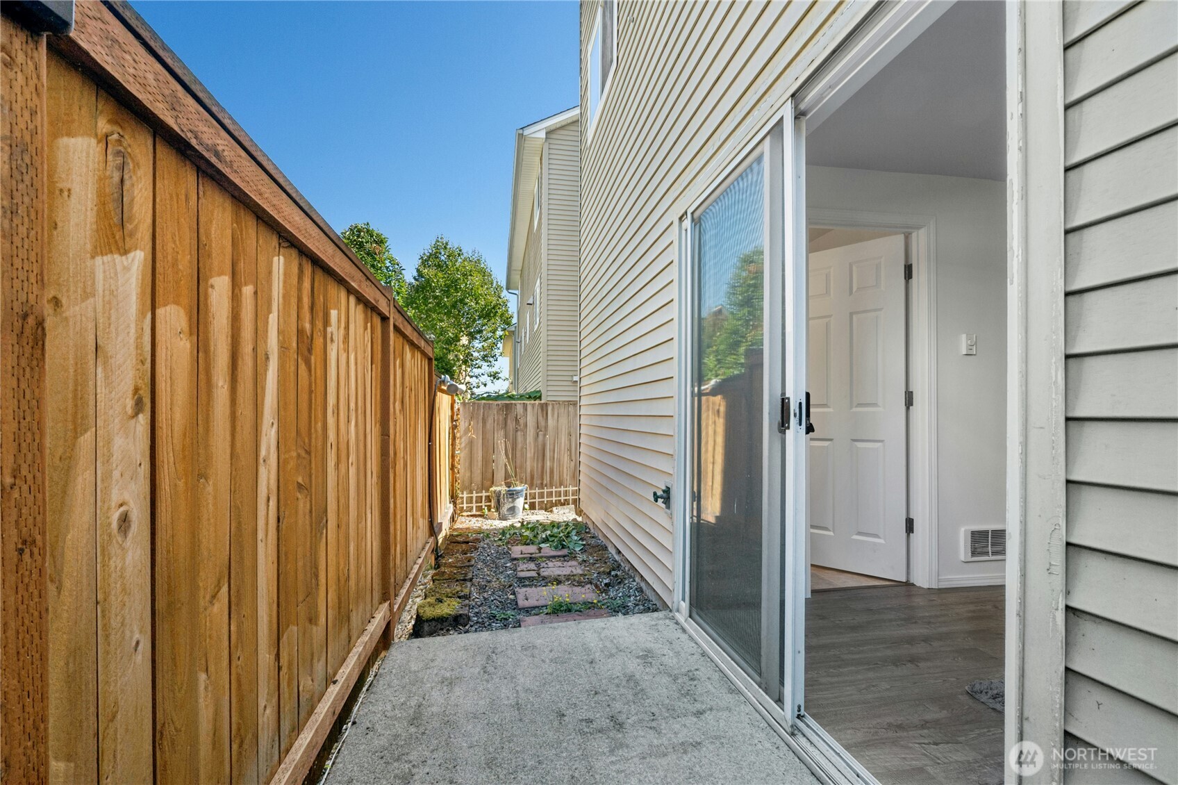 7530 43rd Avenue B Property Photo 33