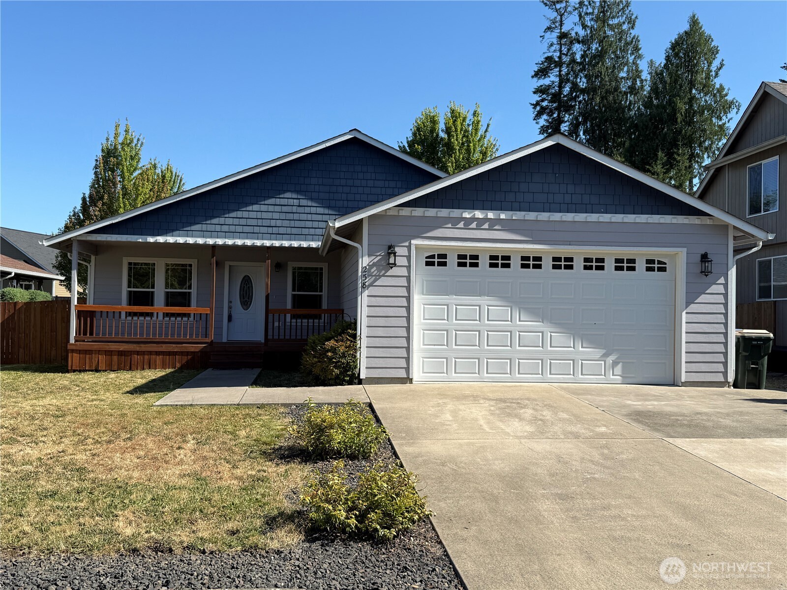 258 Parkside Loop Property Photo 1