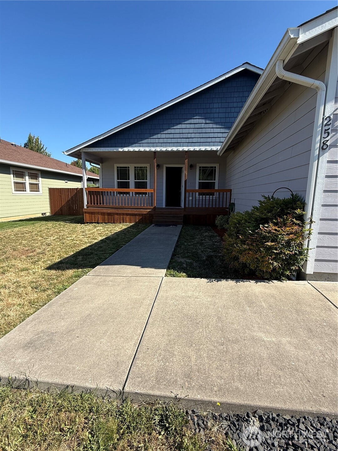 258 Parkside Loop Property Photo 4