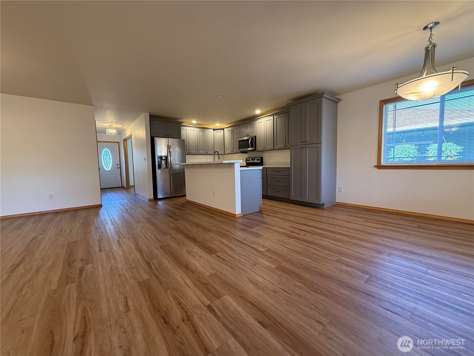 258 Parkside Loop Property Photo 7