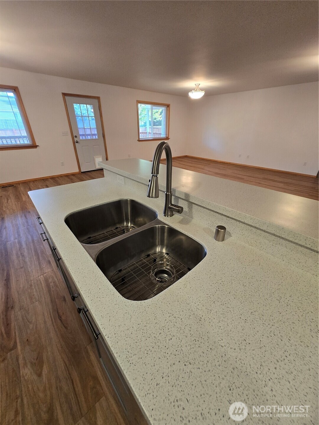 258 Parkside Loop Property Photo 33