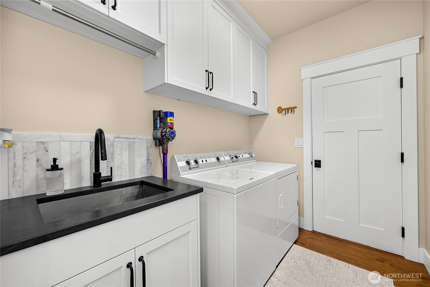 2561 Lakeridge Drive Property Photo 25