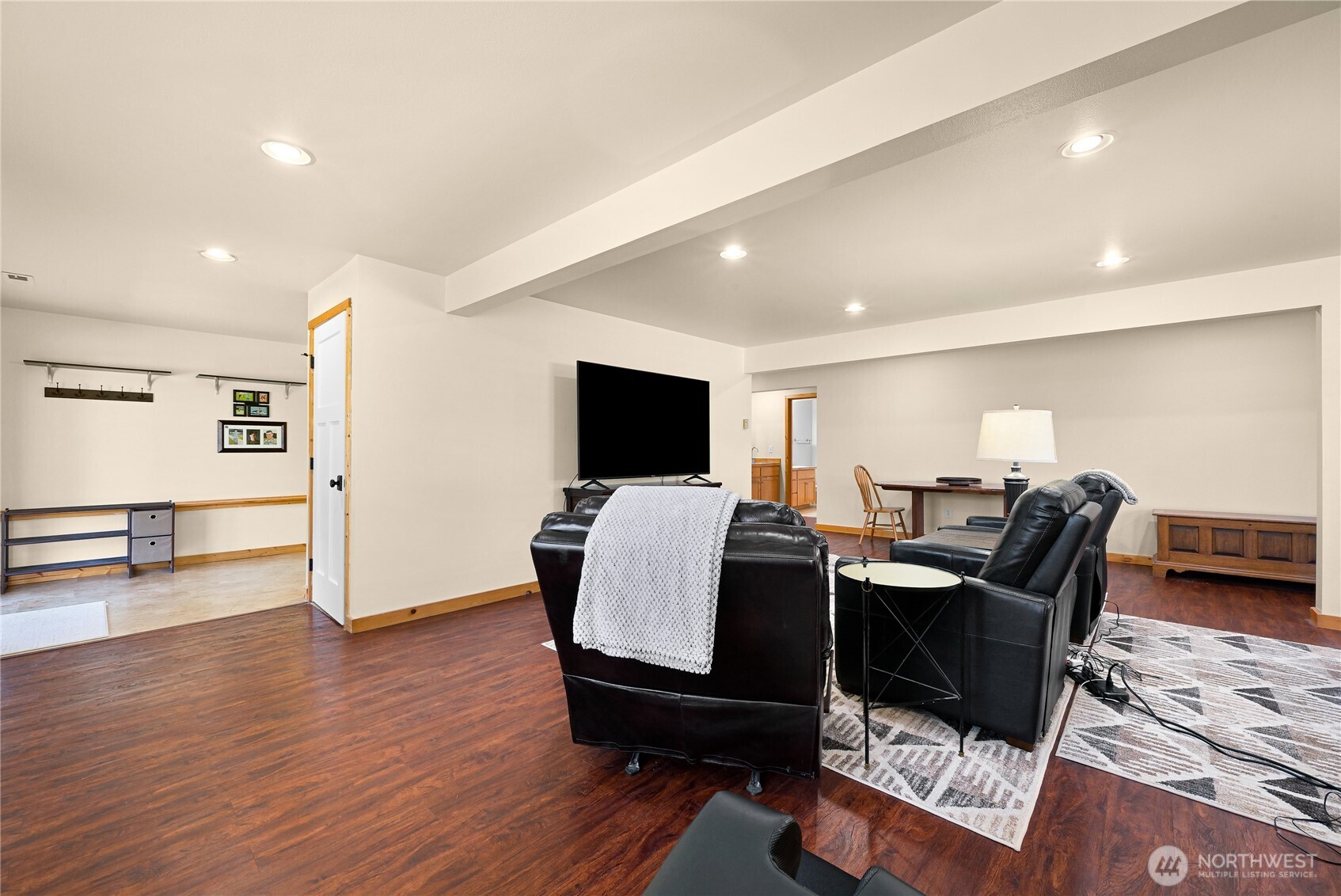 2561 Lakeridge Drive Property Photo 28